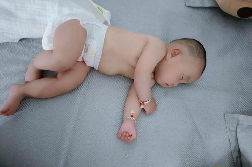 代怀包生男孩机构宝宝黄疸值多少才正常